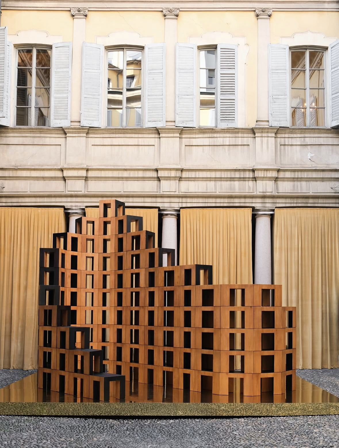 H&M Home Kelly Wearstler's World with H&M Home, Palazzo Acerbi