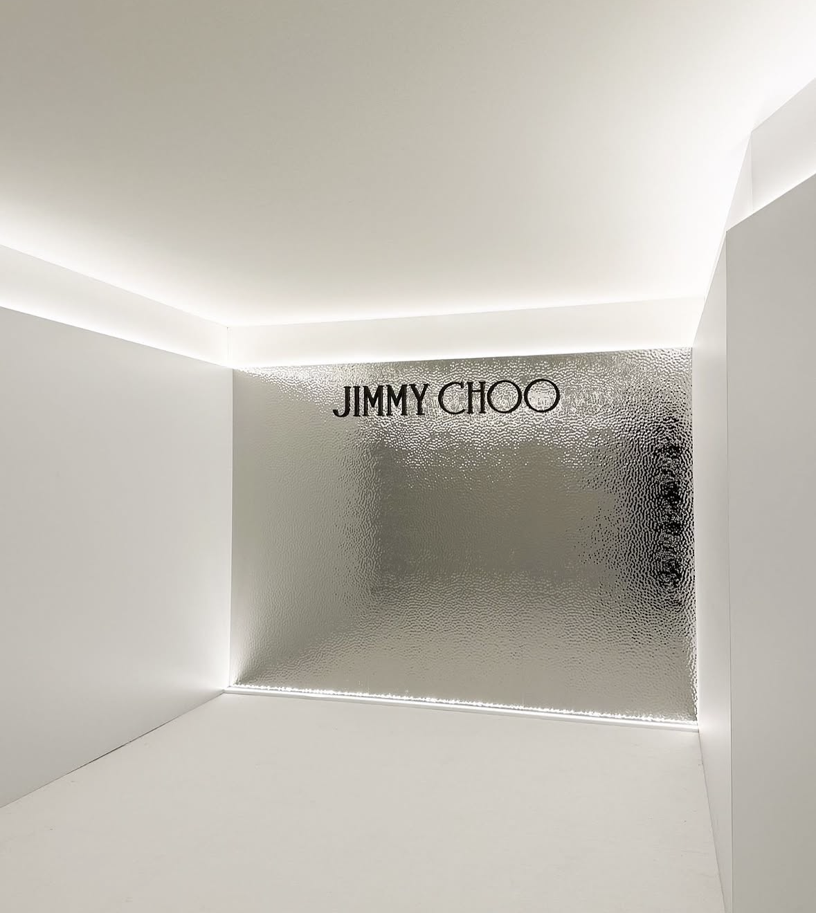 Jimmy Choo Women's Spring Collection 2025, Milano